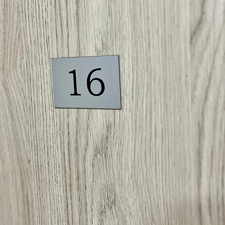 Sobe Francis Vendégház